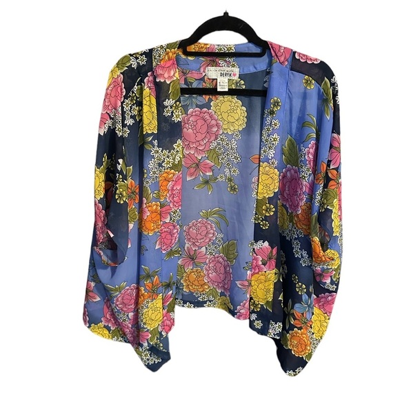 Kimono I’m in love with Derek- Blue & Floral - Large - Picture 2 of 5
